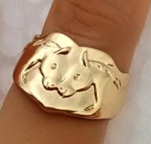 Horses Open Size Gold Plated Adjustable Ring - with Horse Heads Design on Finger