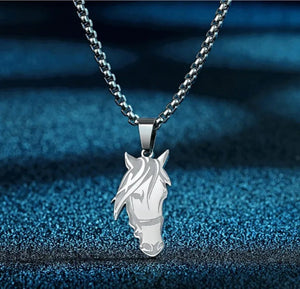 Unisex horse head silver pendant necklace on 60cm stainless steel chain.