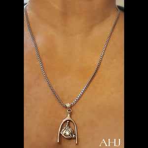Horse head in Spur Pendant Necklace