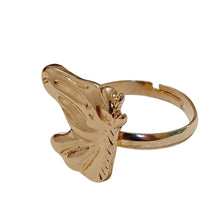 Adjustable gold horsehead ring ideal for teens, gold plated, adjustable size.