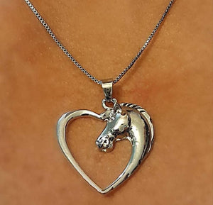 Love Heart Horse Head Silver Pendant ChainPopular Horsehead in Love's heart with one side for the horse ideal as a gift for anyone who loves jewelry and Horse silver with /box chain 55 cm length with lobsterLoveheart Horse NecklaceAbcdepaHorseJewelryAbcdepaHorseJewelryLove Heart Horse Head Silver Pendant Chain