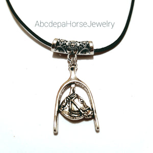 Spur Horsehead Choker Necklace