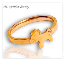 Adorable Horse Ring
